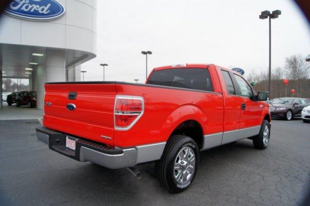 Ford F150 2011 photo 2