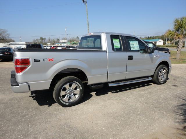 Ford F150 2011 photo 2