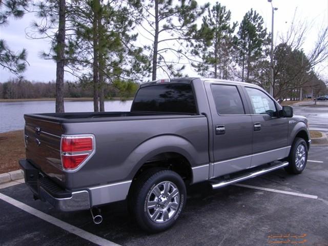 Ford F150 2011 photo 2