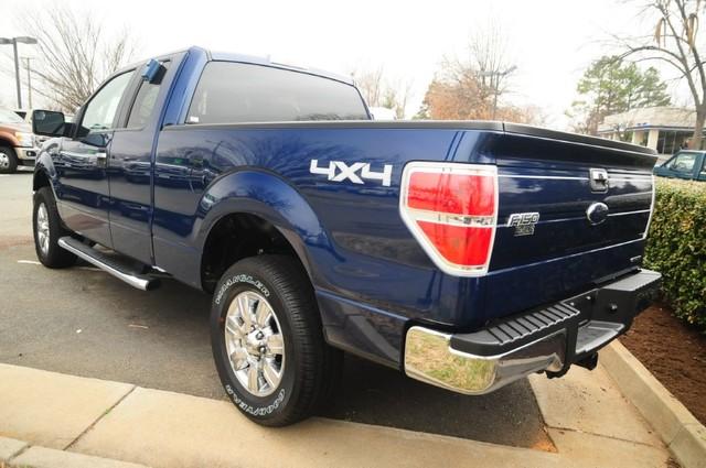 Ford F150 2011 photo 2