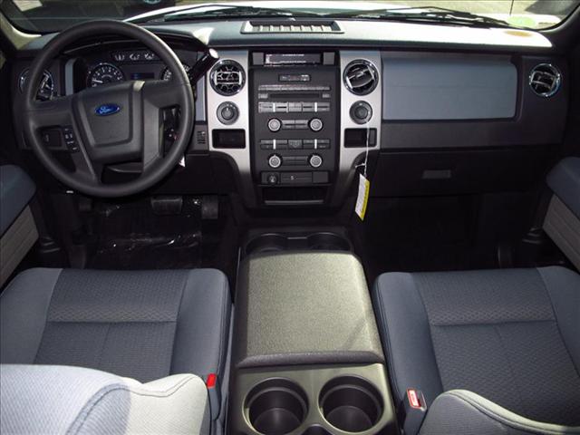 Ford F150 2011 photo 1