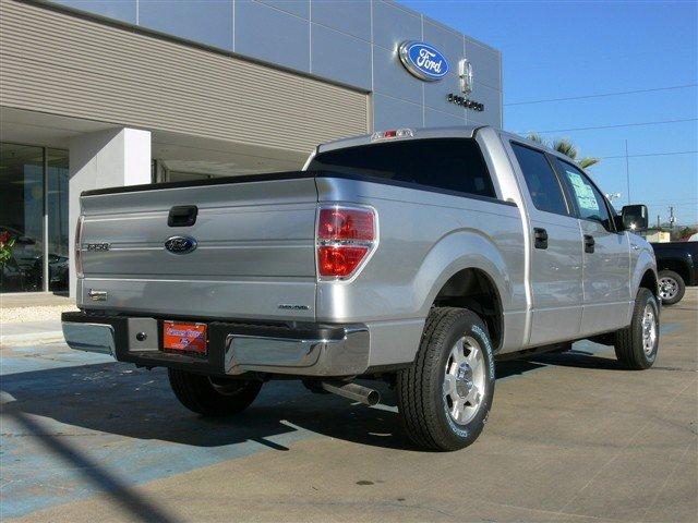 Ford F150 2011 photo 2