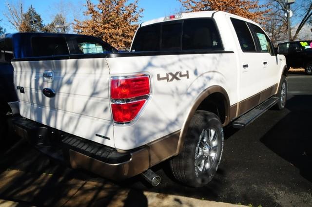 Ford F150 2011 photo 2