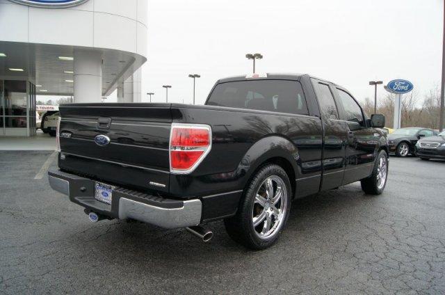Ford F150 2011 photo 2