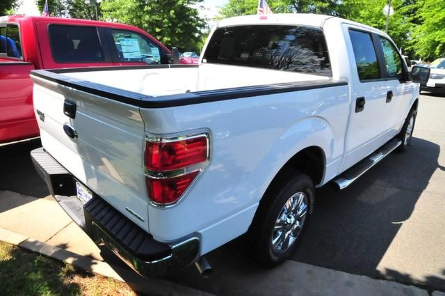 Ford F150 2011 photo 2