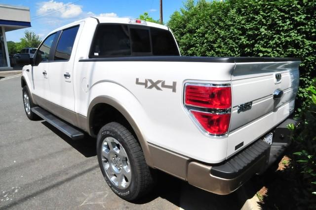 Ford F150 2011 photo 2