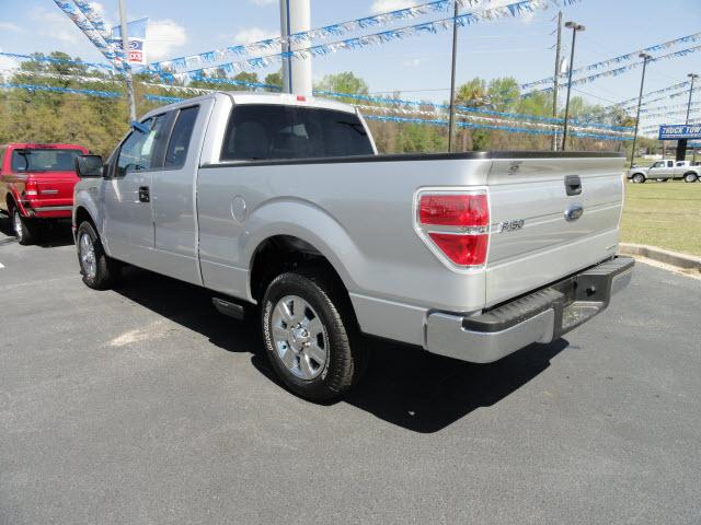 Ford F150 2011 photo 2