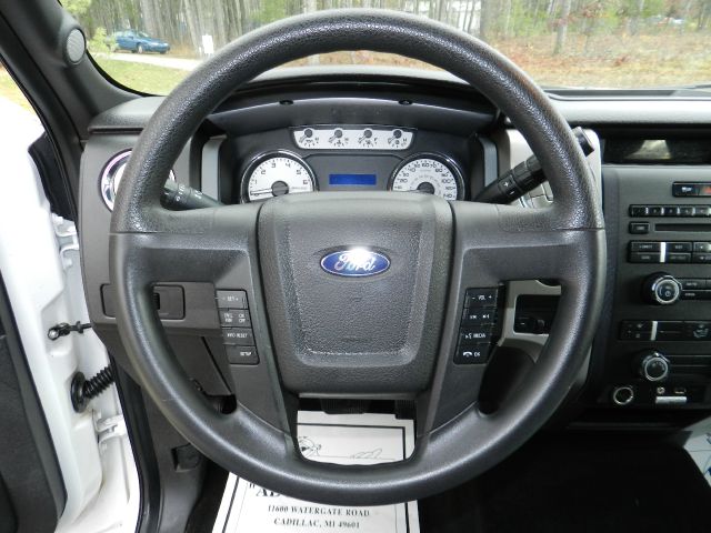 Ford F150 128i Premium PKG CPE Coupe Pickup Truck