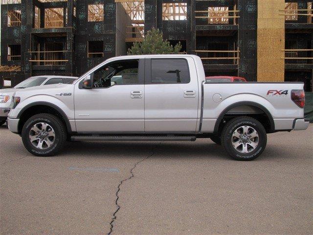 Ford F150 EXT CAB 4WD 143.5wb Pickup Truck