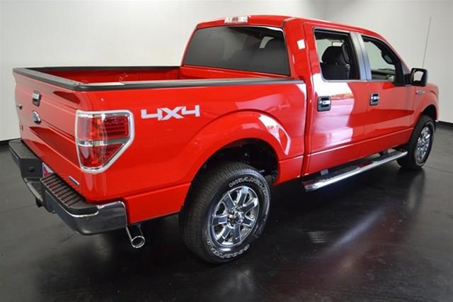 Ford F150 ESi Pickup Truck