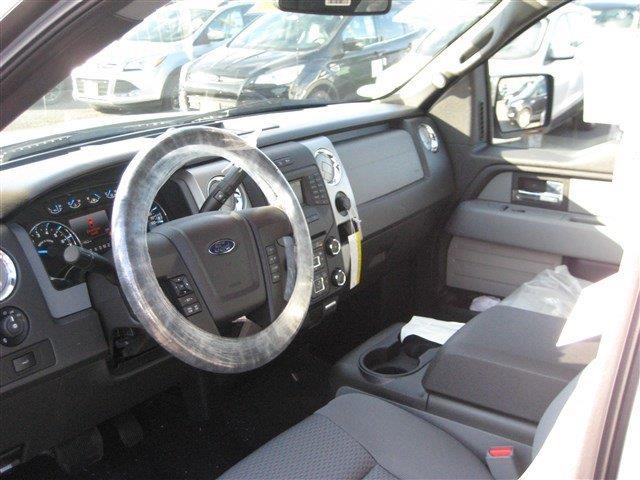 Ford F150 ESi Pickup Truck