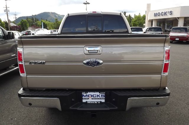 Ford F150 XLT Supercrew Short Bed 2WD Crew Cab Pickup