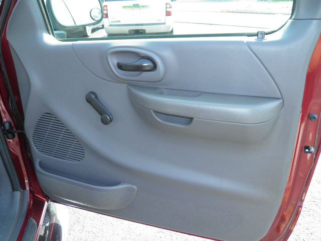 Ford F150 Heritage 2004 photo 21