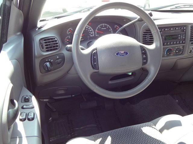 Ford F150 Heritage 2004 photo 5