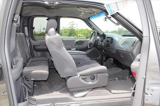 Ford F150 Heritage 2004 photo 10