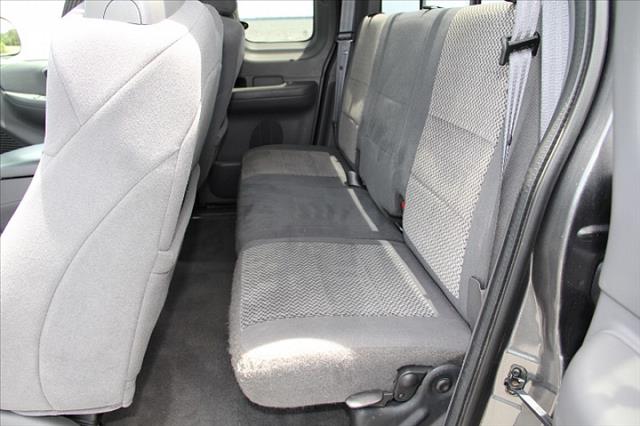 Ford F150 Heritage 2004 photo 13