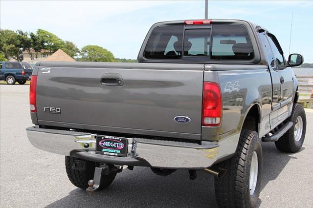 Ford F150 Heritage 2004 photo 18