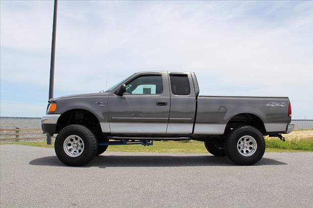 Ford F150 Heritage 2004 photo 20