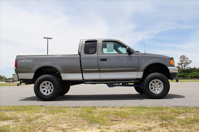 Ford F150 Heritage 2004 photo 22