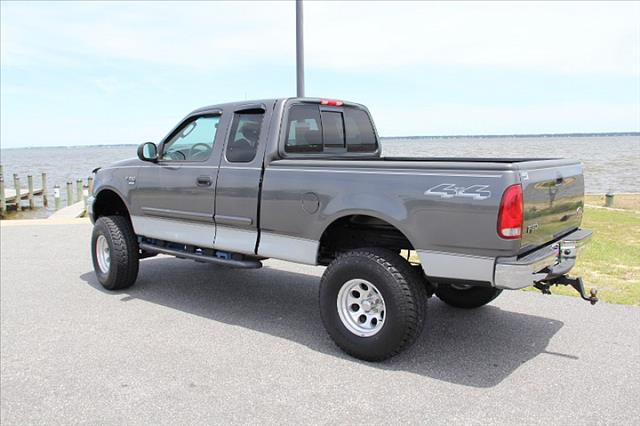 Ford F150 Heritage 2004 photo 3