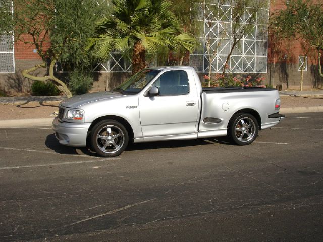 Ford F150 Heritage 2004 photo 2