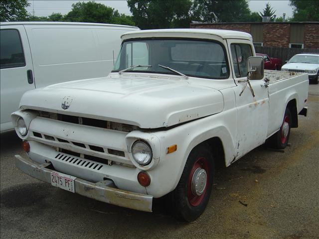 Ford F250 1957 photo 1