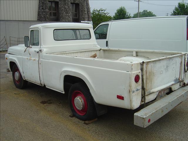Ford F250 1957 photo 2