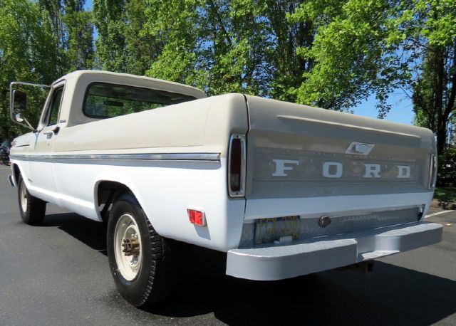 Ford F250 1968 photo 3