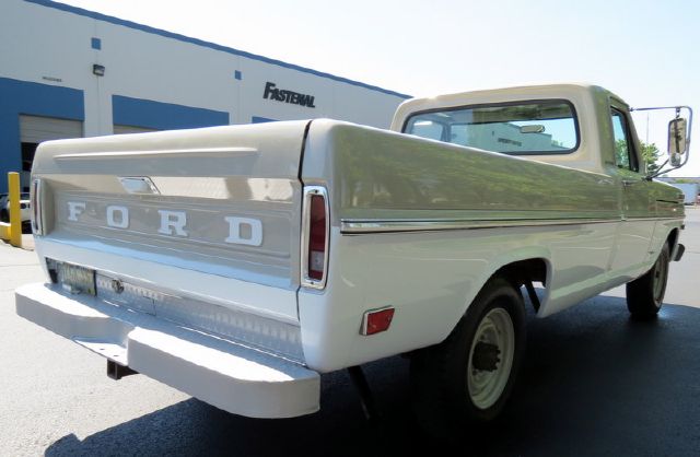 Ford F250 1968 photo 4