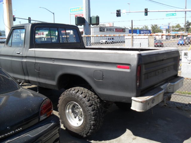 Ford F250 1978 photo 1