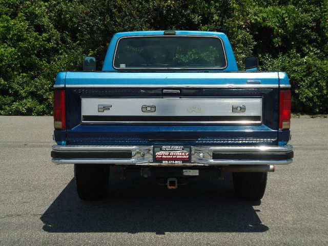 Ford F250 1984 photo 0