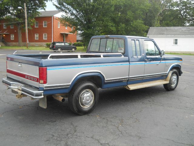 Ford F250 1986 photo 0