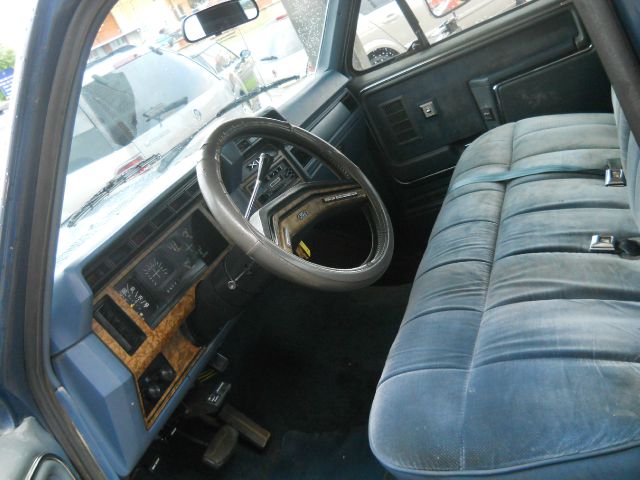 Ford F250 1986 photo 3