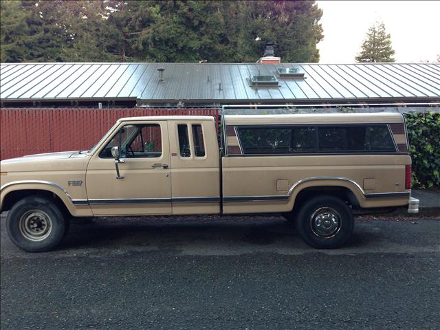 Ford F250 1986 photo 1