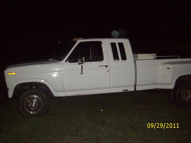 Ford F250 1986 photo 0