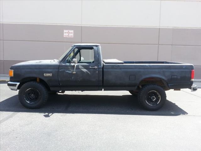 Ford F250 1988 photo 2
