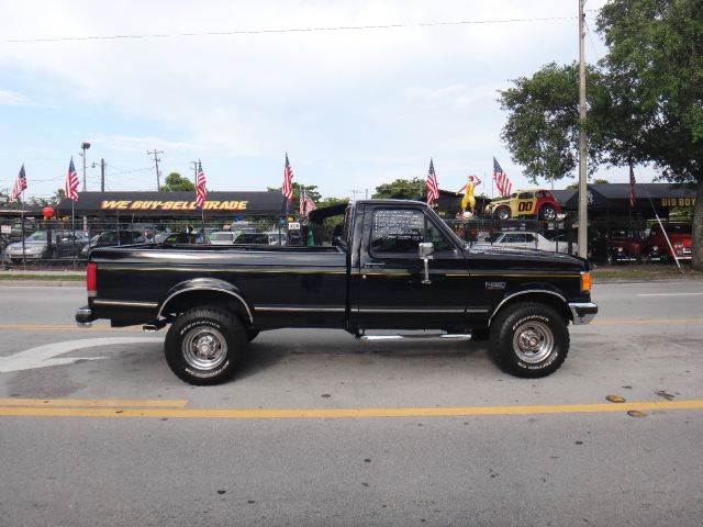 Ford F250 1988 photo 16