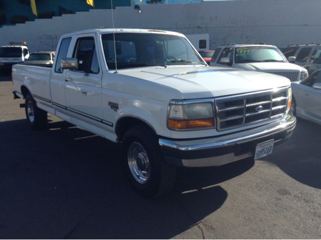 Ford F250 2.4 LX Pickup Truck