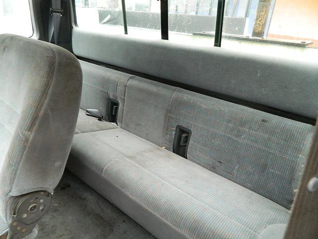 Ford F250 Base GLT Pickup Truck