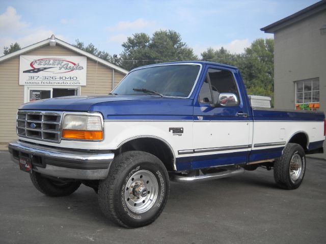 Ford F250 4DR 2WD EX AT Pickup Truck