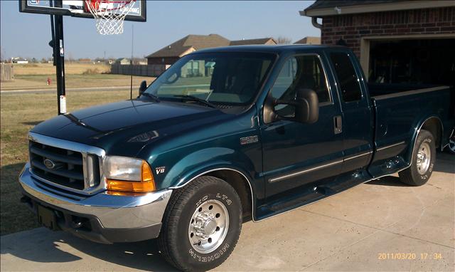 Ford F250 Supercab Flareside Short Bed 4WD Pickup
