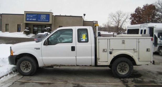 Ford F250 2WD Supercab 145 FX2 Pickup Truck