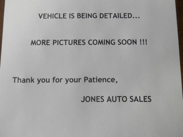 Ford F250 XL 2WD Reg Cab Pickup Truck