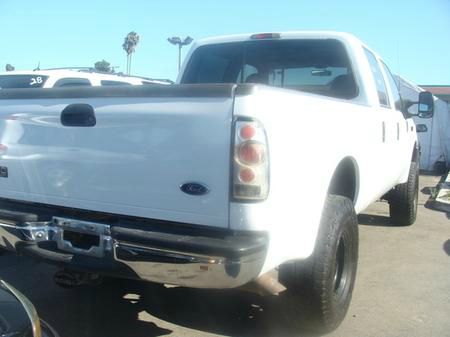 Ford F250 FWD 4dr SE Pickup Truck