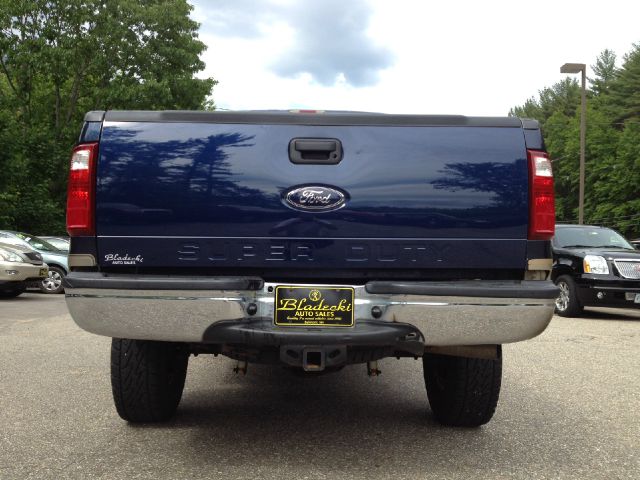 Ford F250 Sport 4WD V6 Pickup Truck