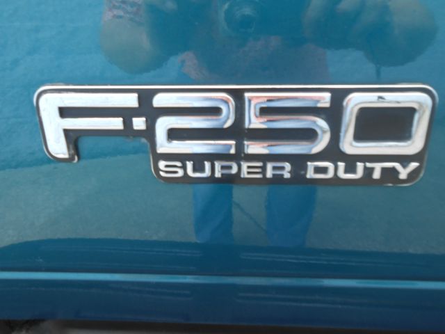 Ford F250 2001 photo 2