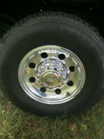 Ford F250 SLT 1 Ton Dually 4dr 35 Pickup Truck