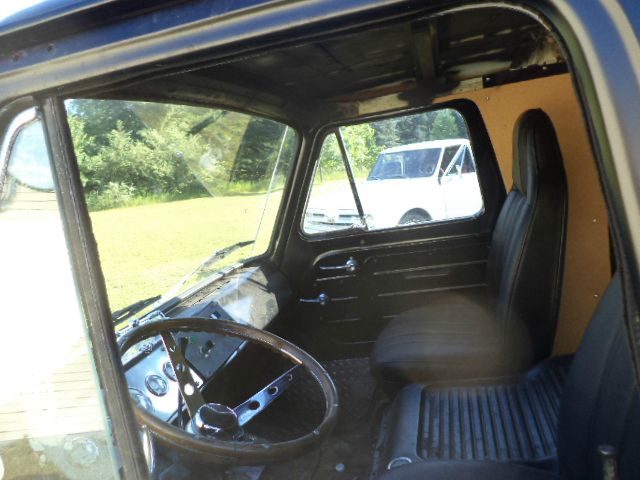 Ford e100 6.8L XLS Classic Car - Custom Car