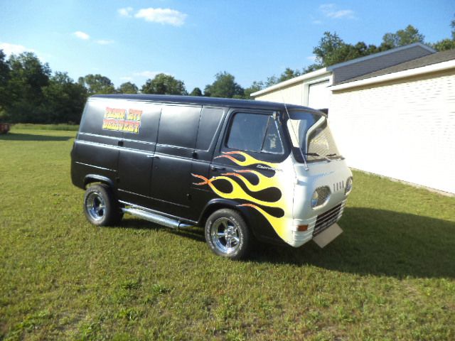 Ford e100 1965 photo 3