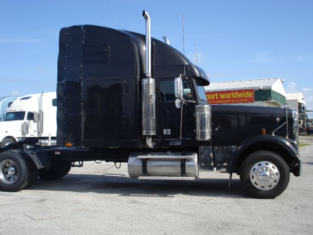 Freightliner CLASSIC 2005 photo 0